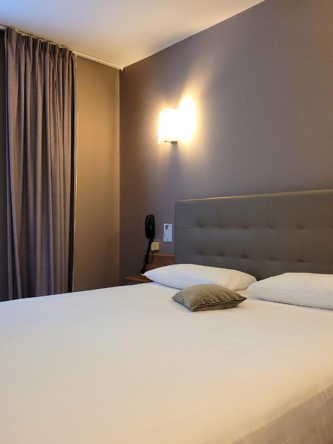 Contact Hotel Solana, Niort Mendesfrance Exterior foto